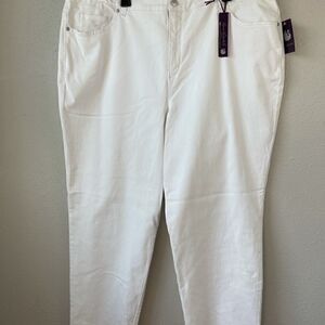 NWT Gloria Vanderbilt White Womens Jeans